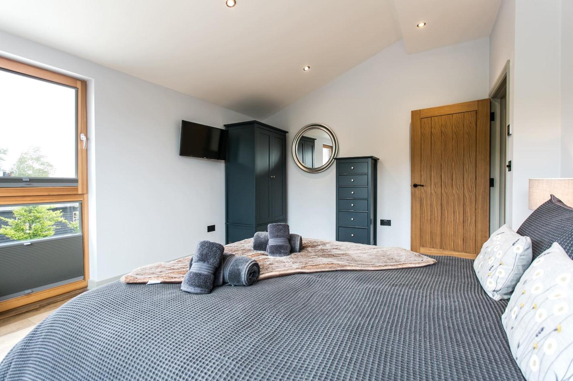 The Grain Store - Birdham Apartment *