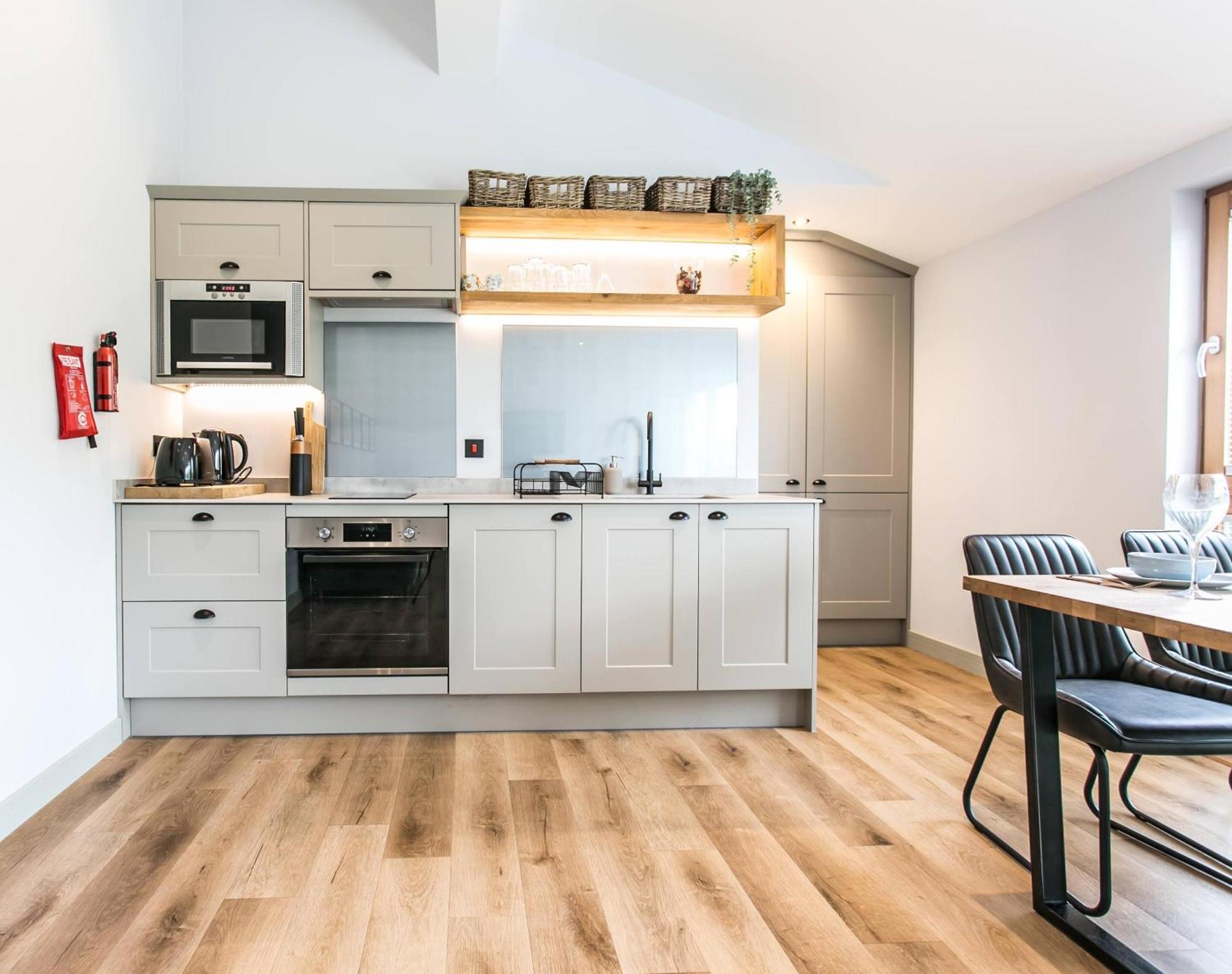 The Grain Store - Birdham Chichester